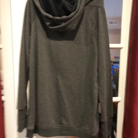 Earth Yoga hoodie - Picture 6 of 6